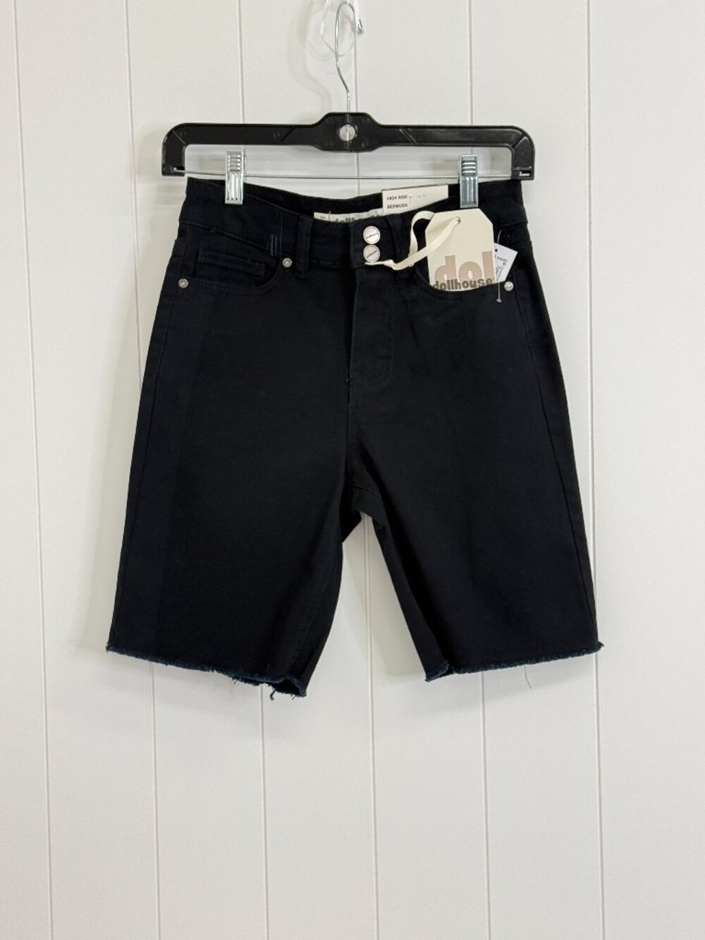 Dollhouse Junior High Rise Black Bermuda Denim Shorts Raw Hem NWT Size 29 (9/10)